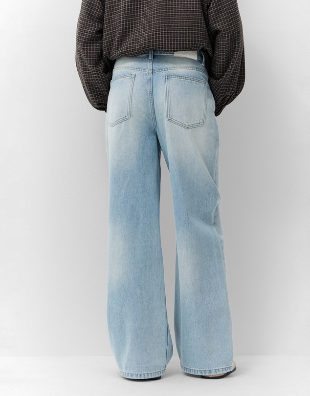 UNISON - Asymmetric Wide Leg Jean