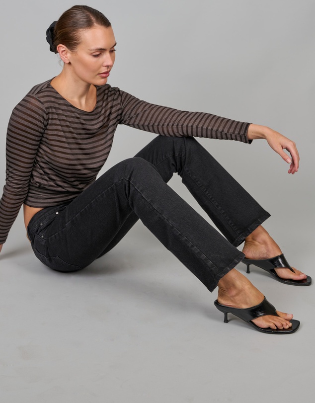 Love and Nostalgia - ‘Killer’ Low Rise Bootcut Jean - Washed Black