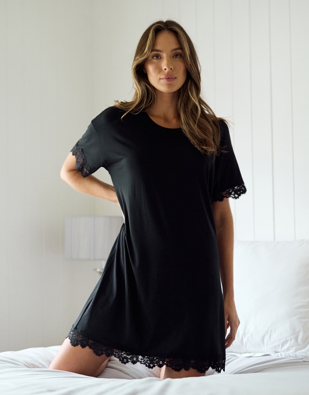 UNE PIECE - Lace Trim Modal Tee Nightie